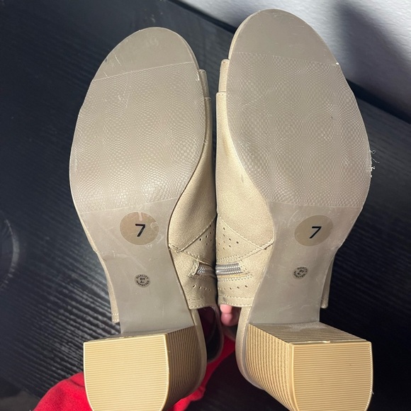 A.N.A Elegant Beige Women's Ankle Boots - Picture 4 of 4